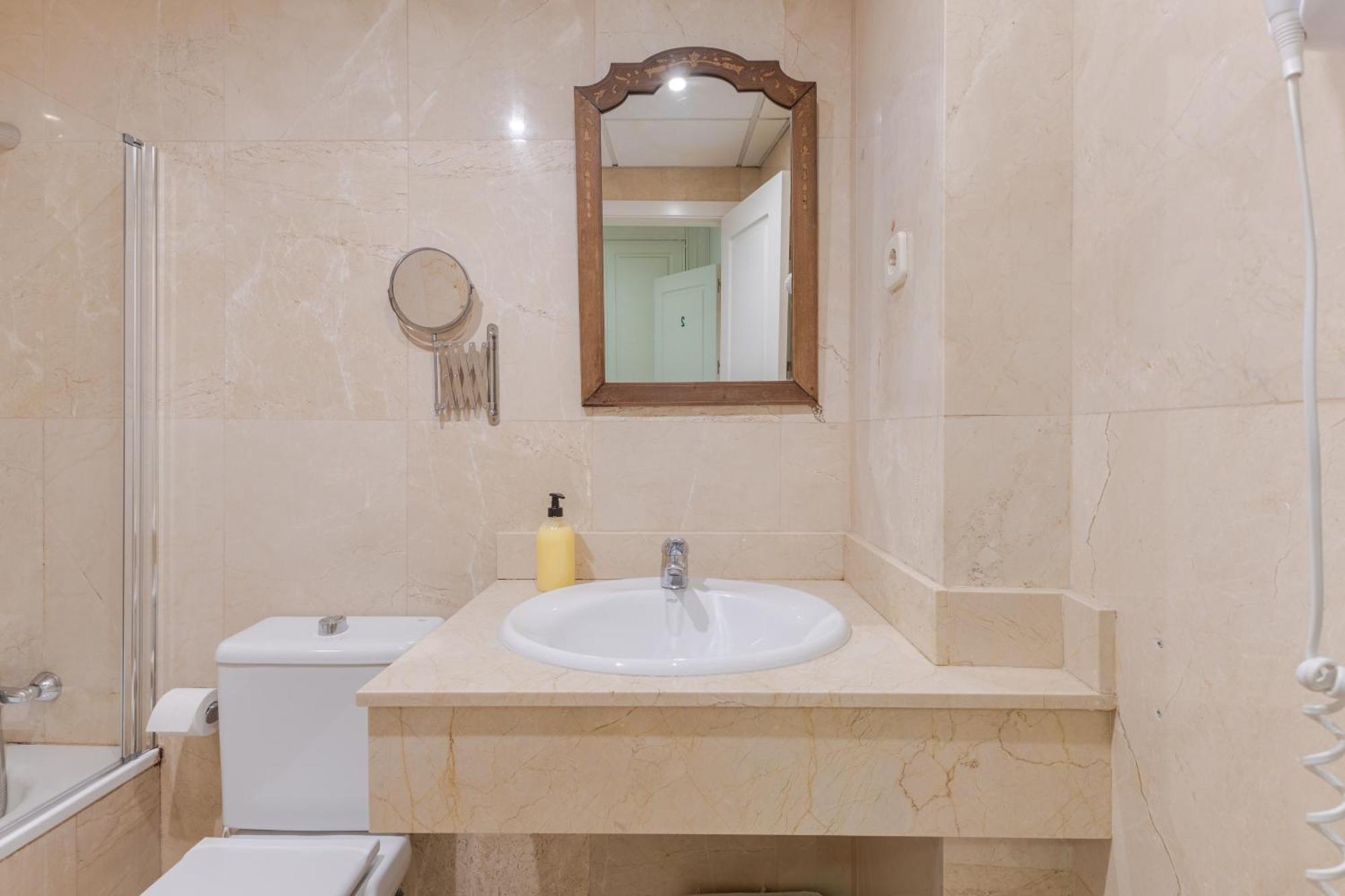Mad Coco Aparts & Suites Centro Sol มาดริด ภายนอก รูปภาพ